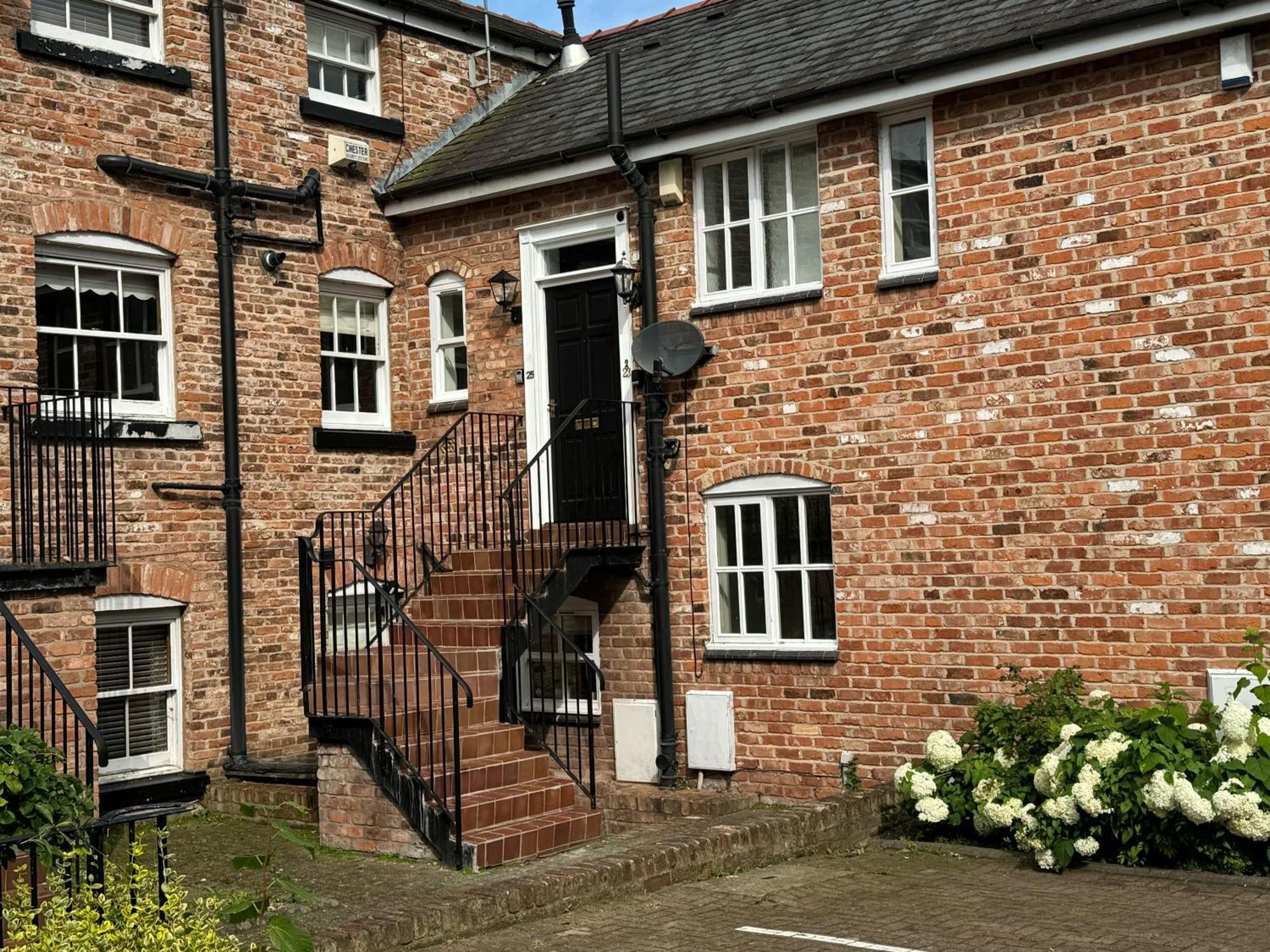 Chester Racecourse Views, Townhouse With Parking מראה חיצוני תמונה